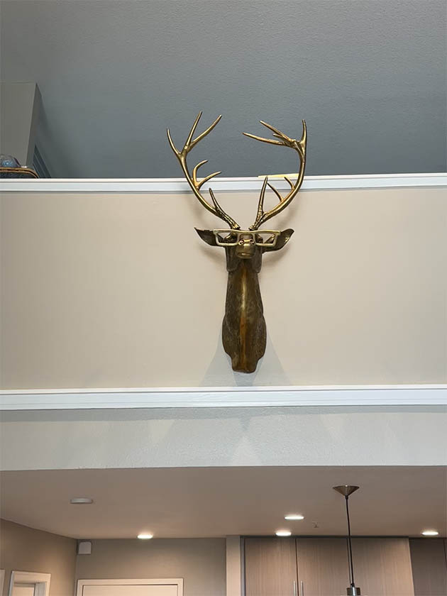 Heavy décor